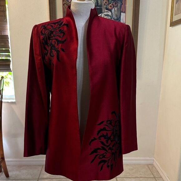 DANA BUCHMAN 100% Silk Red Jacket w/ Black Embroidery Size 4 - Picture 6 of 14